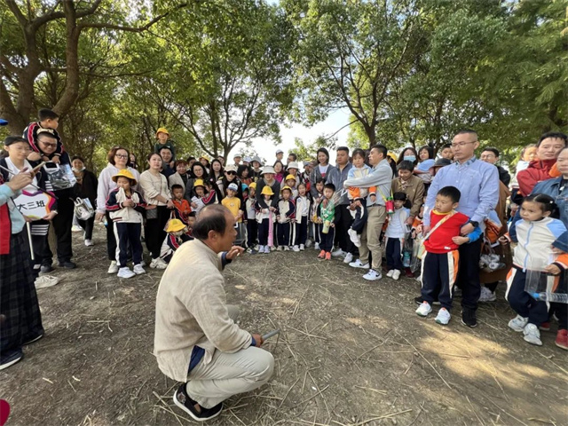 761fb4e24d73449a90d677b173f0ce18.jpg 761fb4e24d73449a90d677b173f0ce18.jpg