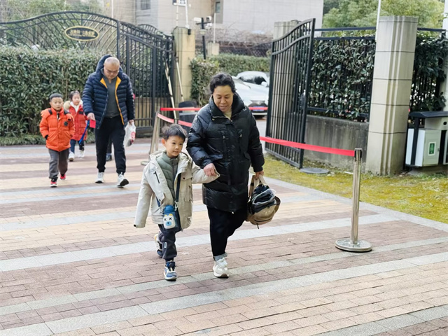 cdbba533f21041348242562de0cd236d.jpg cdbba533f21041348242562de0cd236d.jpg