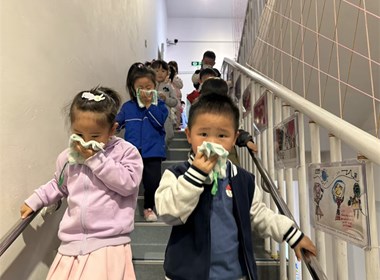 【慧·动态】消防“零”距离，安全伴我行——记星慧幼儿园消防系列活动